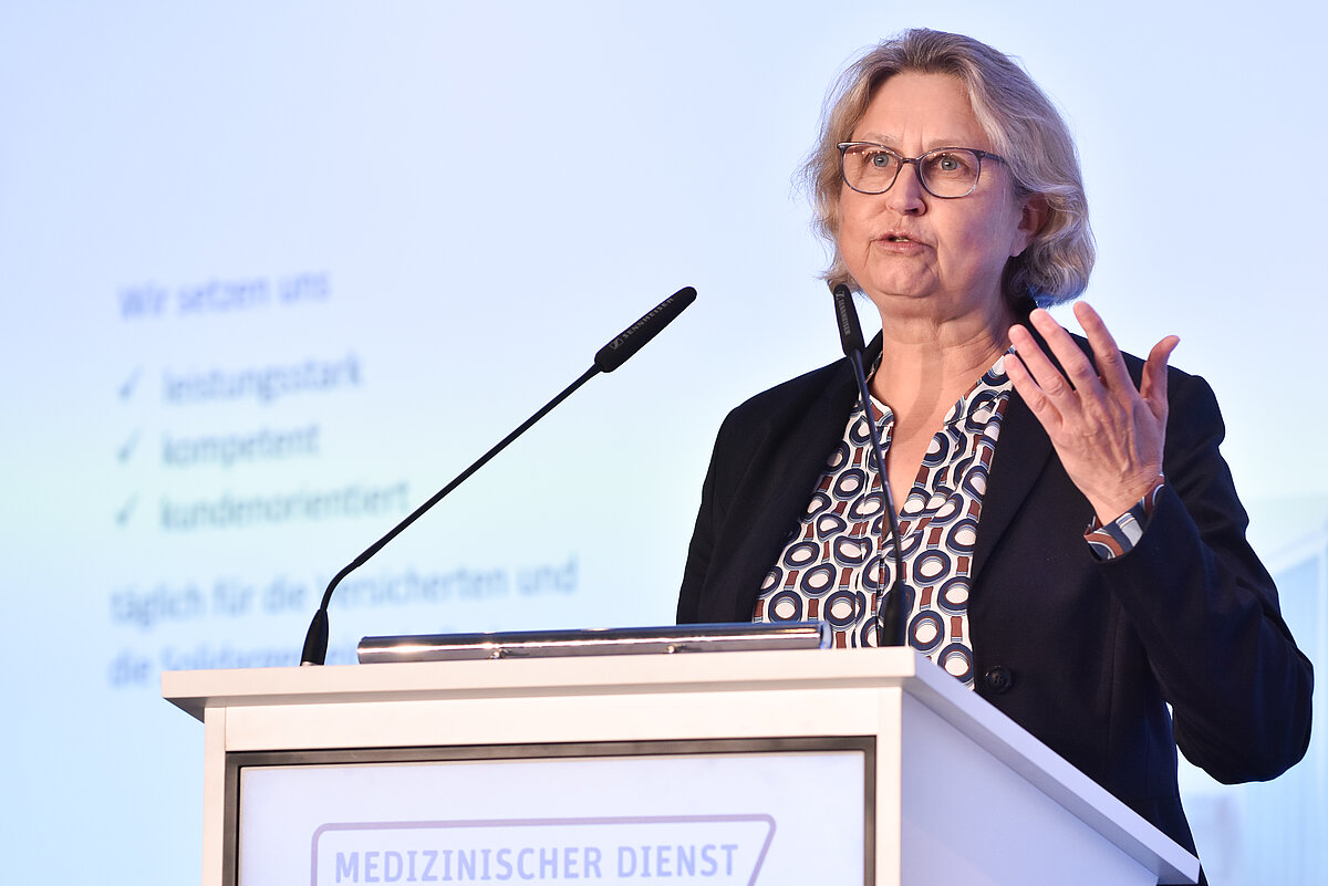 Dr. Christine Adolph, Leitende &Auml;rztin Medizinischer Dienst Bayern 