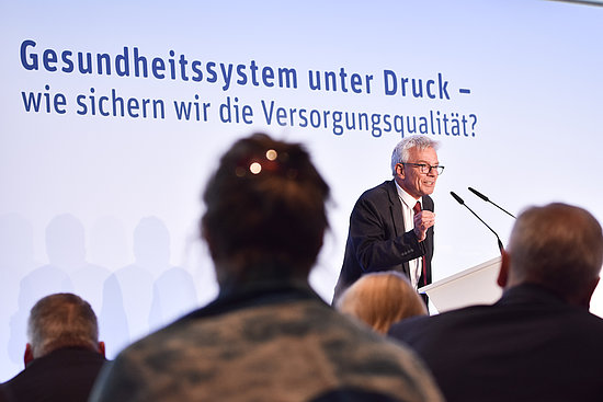 Gro&szlig;ansicht: Prof. Josef Hecken, unparteiischer Vorsitzender Gemeinsamer Bundesausschuss