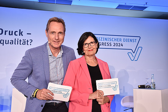 Gro&szlig;ansicht: Moderation: Christoph Tiegel und Christiane Poertgen