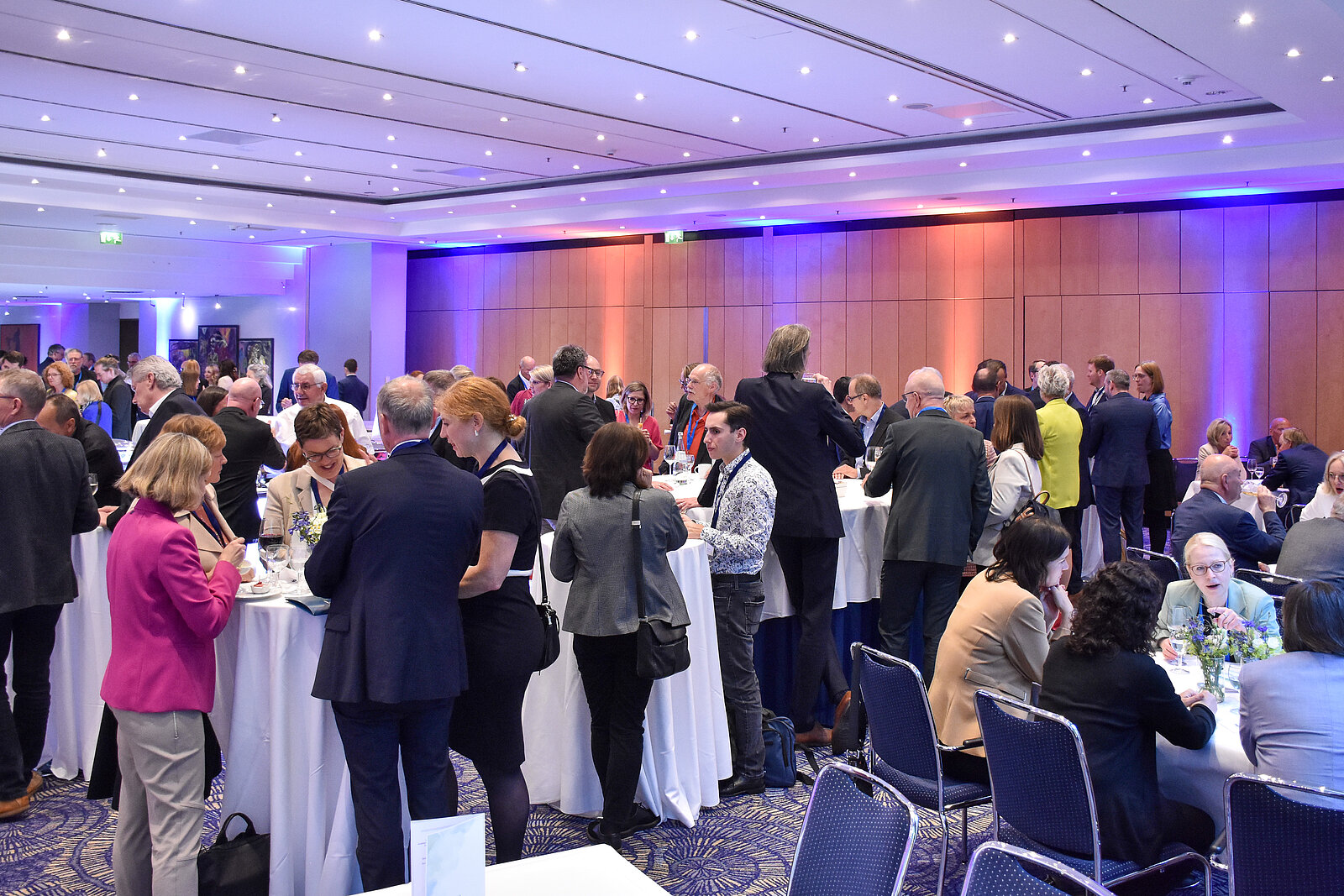 Großansicht: Get Together am Parlamentarischen Abend